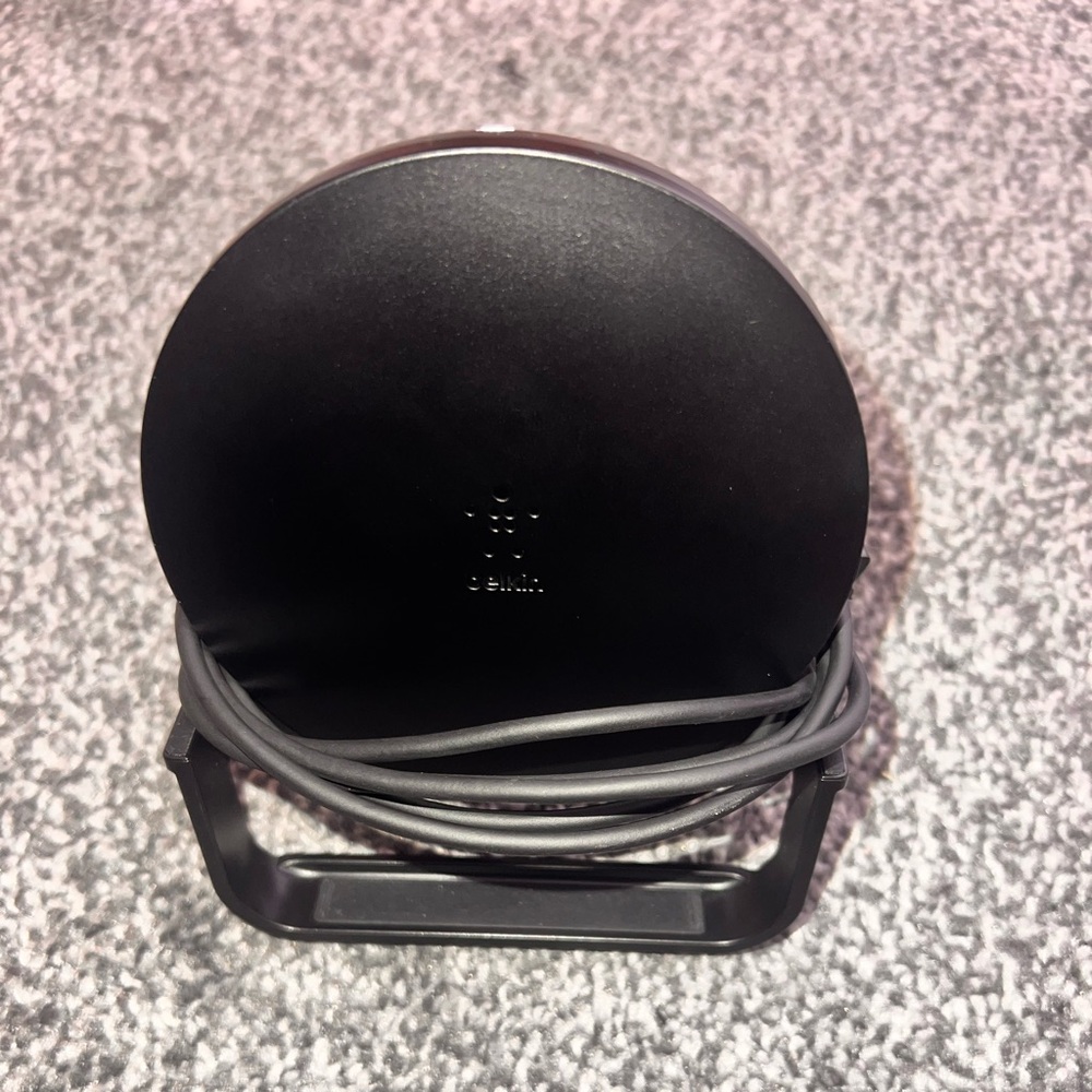 Belkin wireless charging station